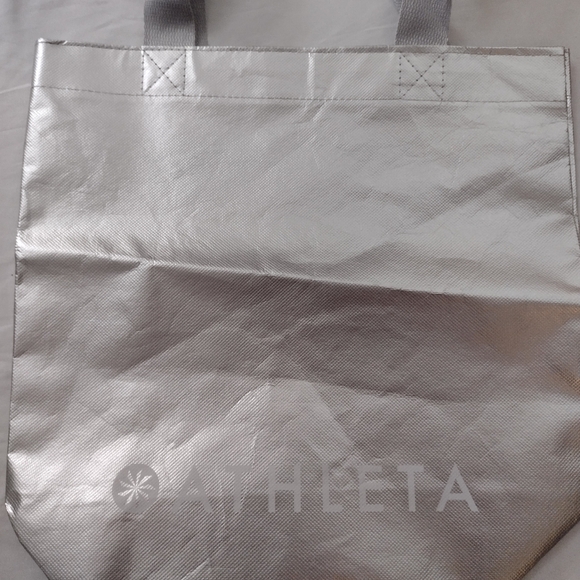 Athleta tie dye short sleeve sweatshirt and Athleta tote - Picture 7 of 7